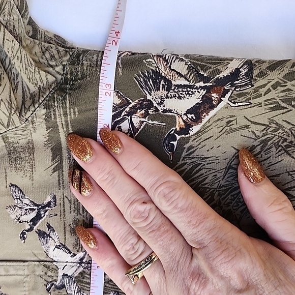 Woods & Water Outfitters Ducks Camouflage Long Slv Casual Button Down Sz M Shirt - Picture 10 of 12